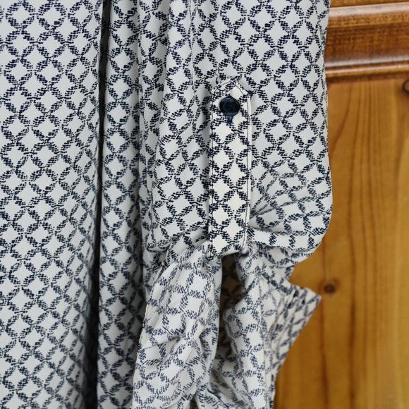 DALIA Tunic Top in Black and White - Picture 3 of 4